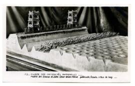113 – MUSEE DES ANTIQUITES NATIONALES – Modèle des travaux de Jules César devant Alésia – palissa...