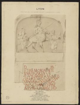 Planche « Stèle funéraire d’un centenier des vieux cataphractaires à cheval » - Lyon