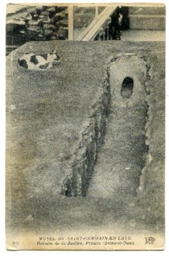 276 - MUSEE DE SAINT-GERMAIN-EN-LAYE. Dolmen de la Justice, Presles (Seine-et-Oise)