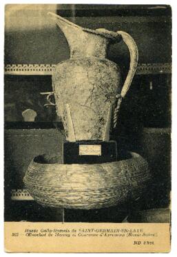 Musée Gallo-Romain de SAINT-GERMAIN-EN-LAYE. 365 – Œnochoé de Mercey et Couronne d’Apremont (Haut...