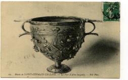 160 - Musée de SAINT-GERMAIN-EN-LAYE. - Le Vase d’Alise (argent). - ND Phot.